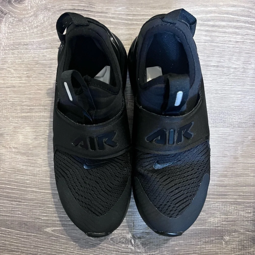 Nike AirMax Kids Size 2.5 Black